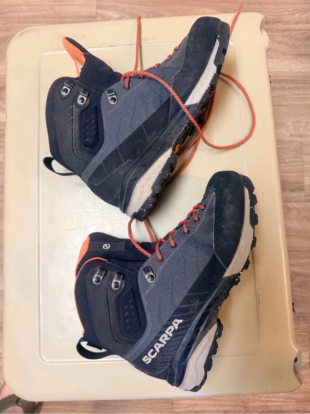 Scarpa Women’s Gray and Salmon Trail Boots